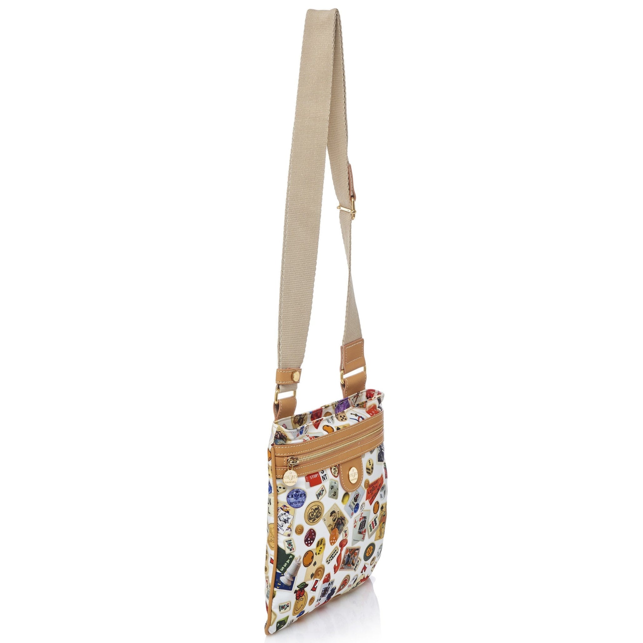 马德里尼龙平板斜挎包，带多彩图案赌博设计，白色/饼干色