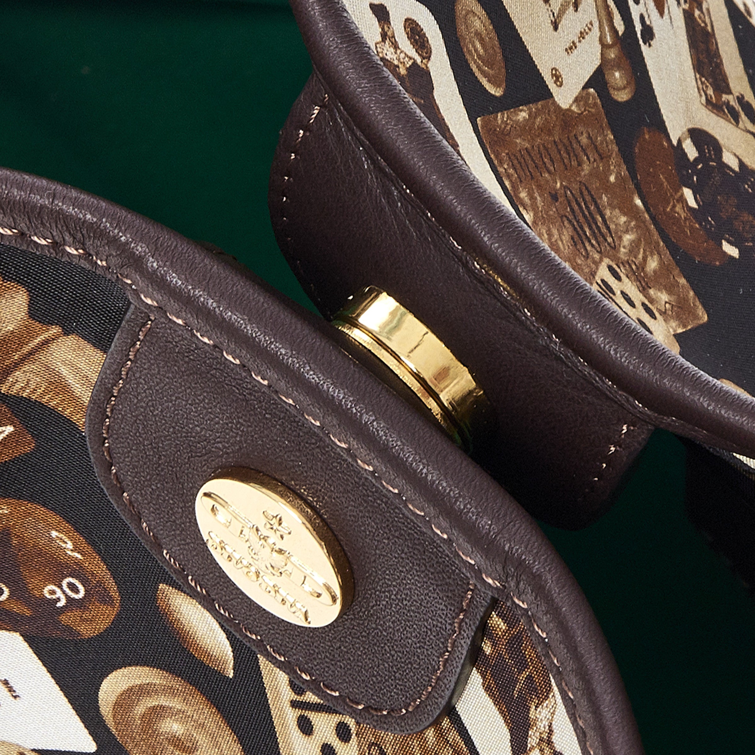 Macao Borsa large shopping bag with Nylon chains with Classic Gambling Design Brown/Cocoa